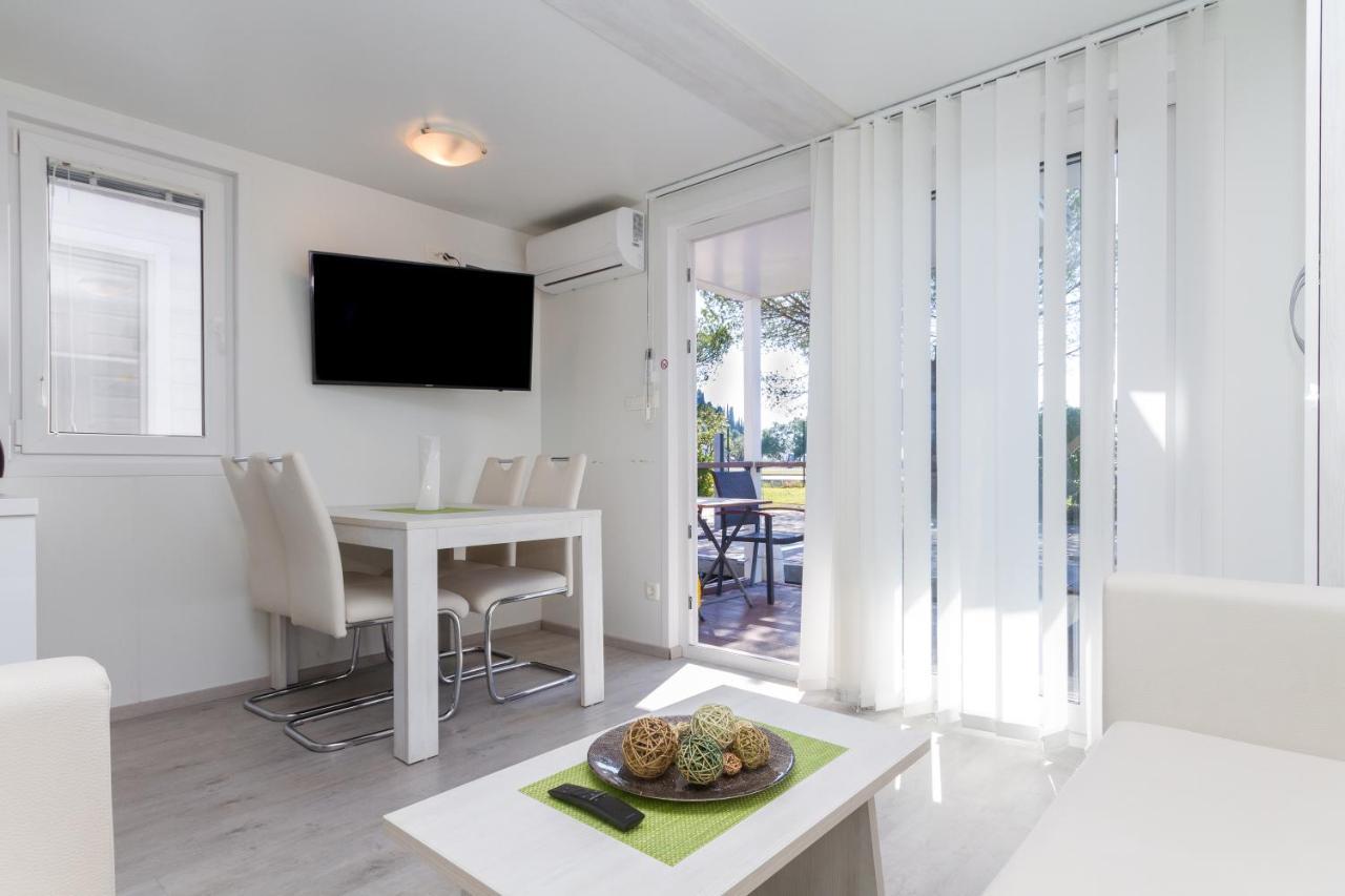 Bamboo Floating House Portoroz Apartment Bagian luar foto