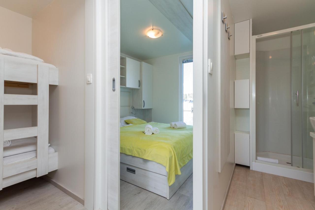 Bamboo Floating House Portoroz Apartment Bagian luar foto
