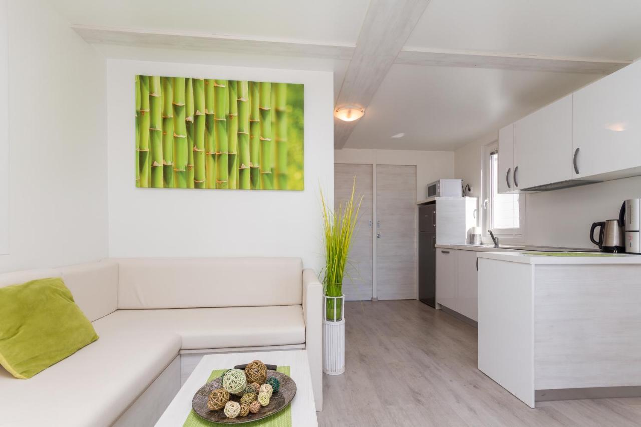 Bamboo Floating House Portoroz Apartment Bagian luar foto