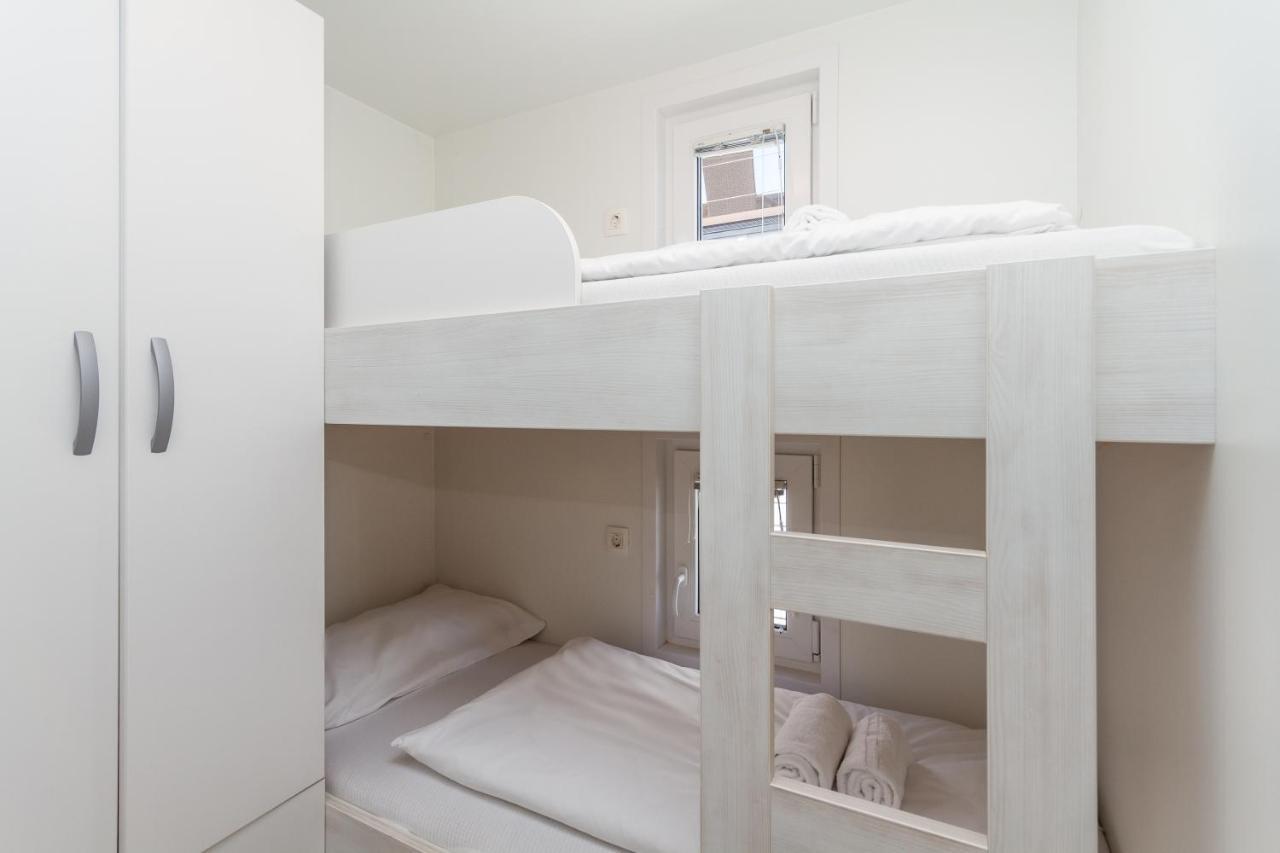 Bamboo Floating House Portoroz Apartment Bagian luar foto
